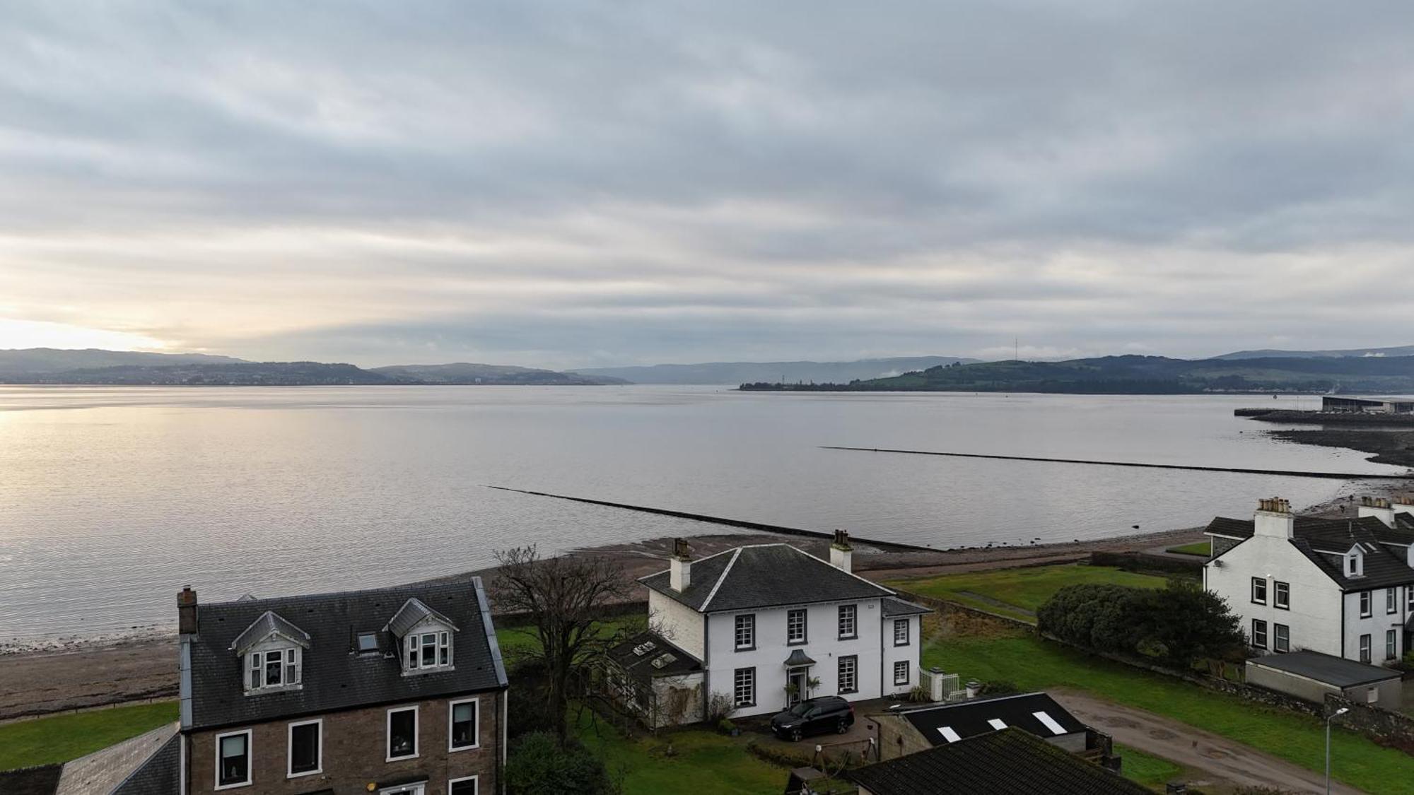175 On Clyde - Spacious & Cosy Cedar Wood Bungalow Helensburgh Luaran gambar